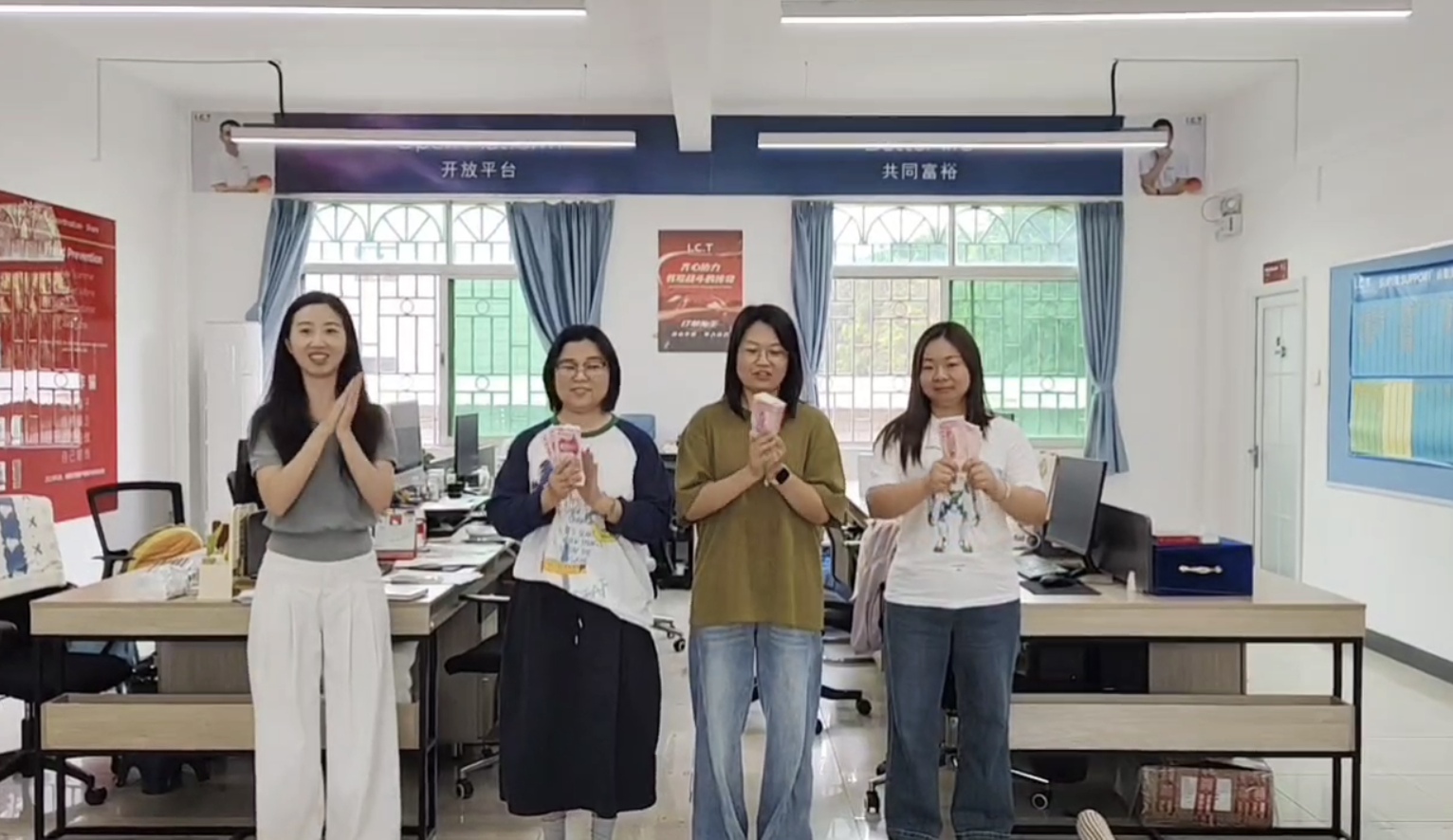 I.C.T SMT マシン.png