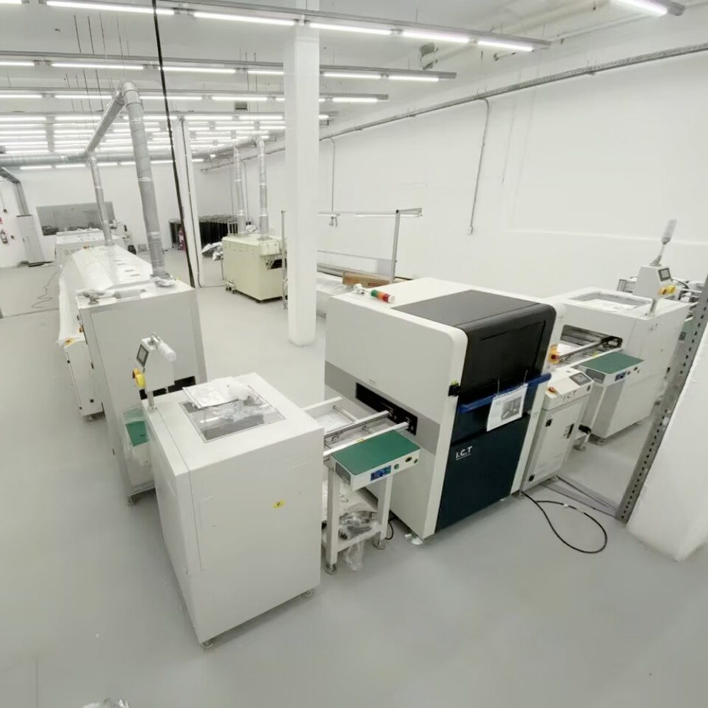 I.C.T |インタラクティブなフラットパネルディスプレイ製造のためのスマートファクトリーソリューション