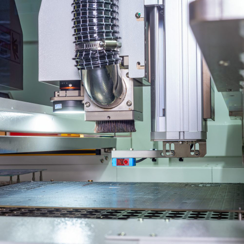 I.C.T | PCB 回路ルーティングマシン ドリリングおよびルーティングマシン Aurotek