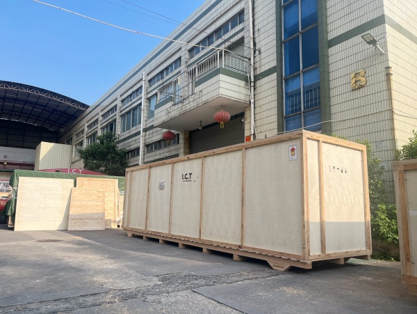 グローバルSMT行の出荷1