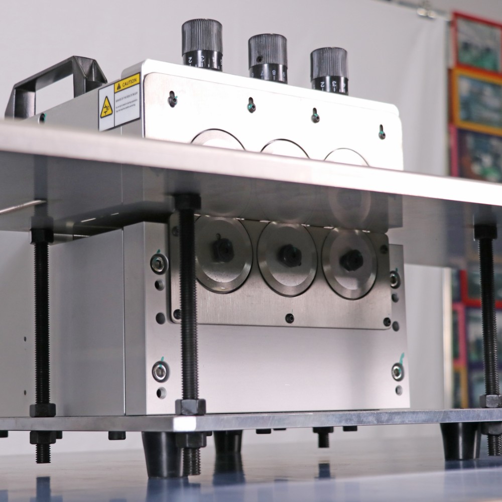 I.C.T-MLS1200 |マルチブレード LED セパレーター 