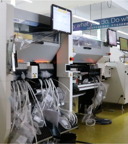 I.C.T | JUKI LED チューブライト 4 ヘッド スチルボディ ピックアンドプレース機 SMT PCB 用チップマウンター