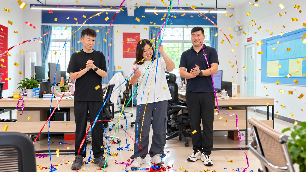 ict-カザフスタン-注文-お祝い-1000x563.png