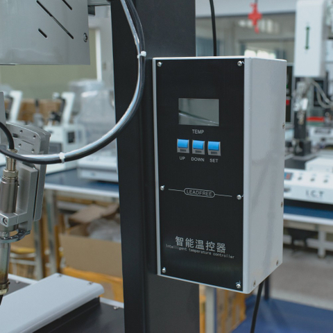 I.C.T | 4軸PCB自動ワイヤはんだ付けロボット
